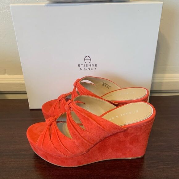 Etienne Aigner Women’s desire platform soft suede leather wedge sandal 9,5, NIB